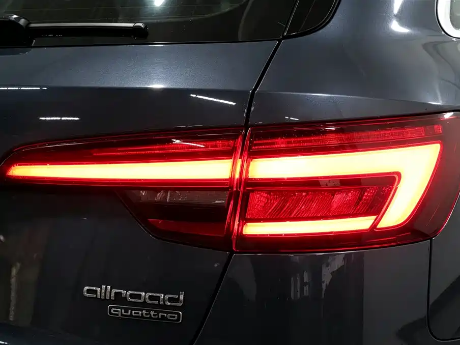 Audi A4 (Import) — миниатюра 21