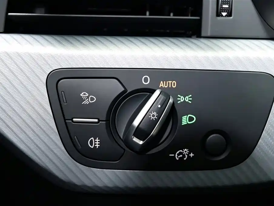 Audi A4 (Import) — миниатюра 14