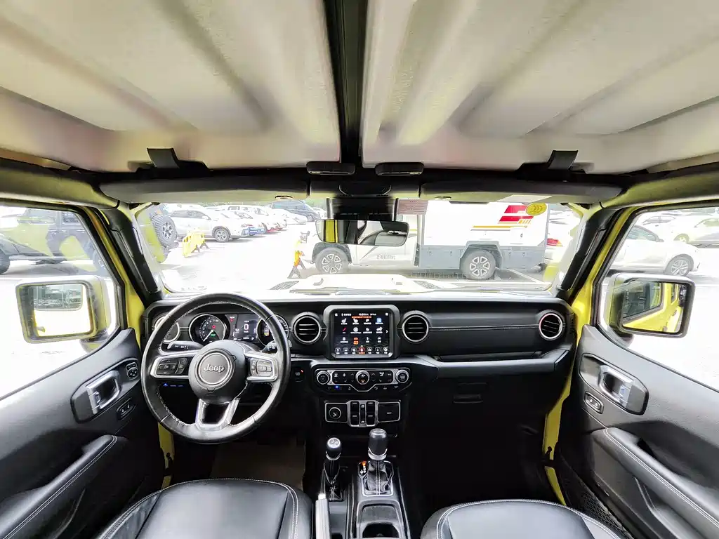 Jeep Wrangler PHEV — миниатюра 9