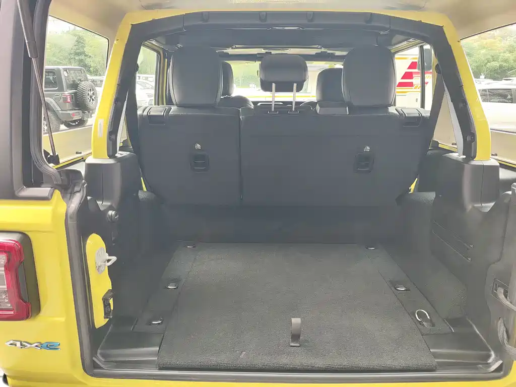 Jeep Wrangler PHEV — миниатюра 20