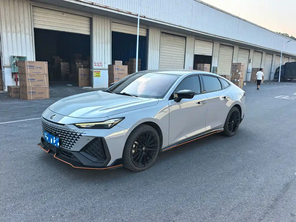 Changan UNI-V