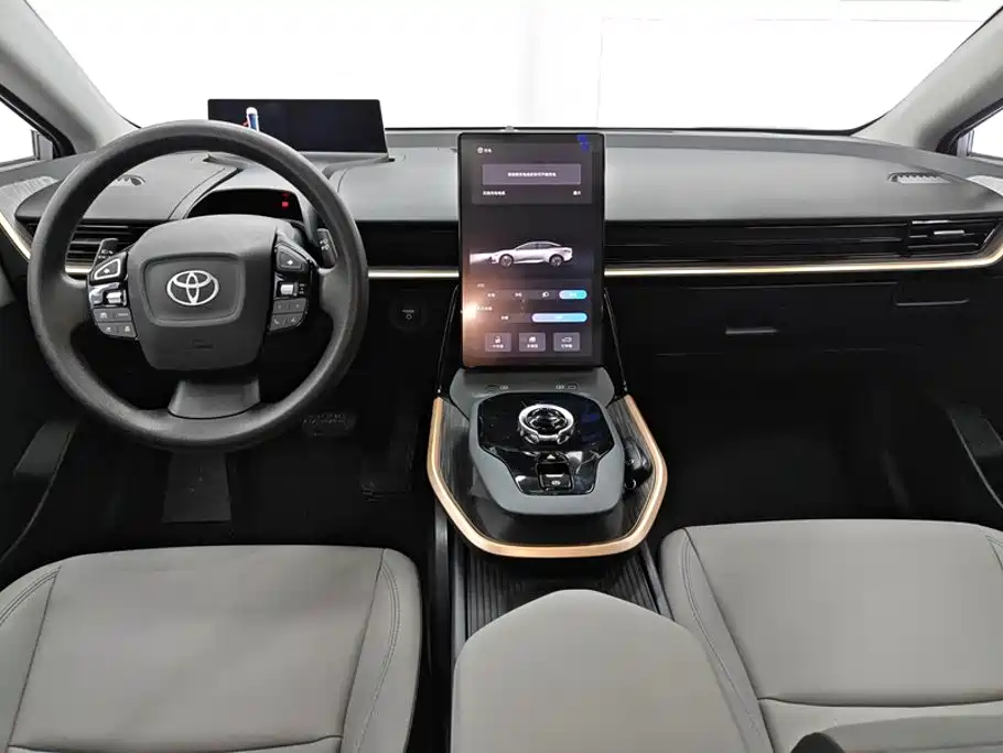 Toyota bZ3 — миниатюра 12