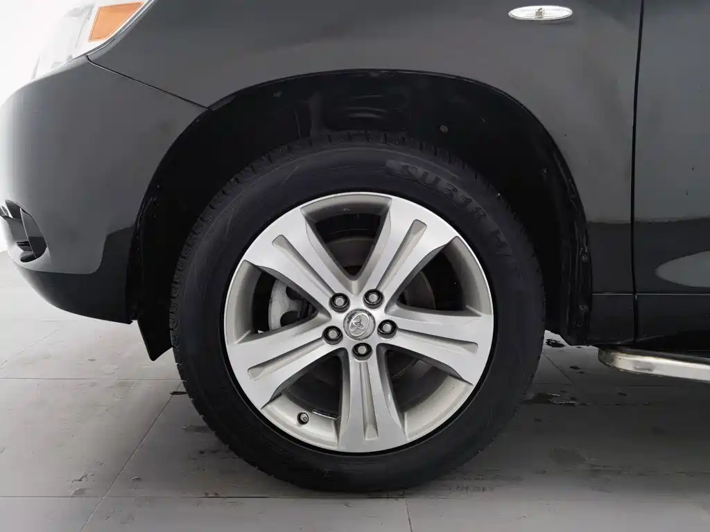Toyota Highlander — миниатюра 17