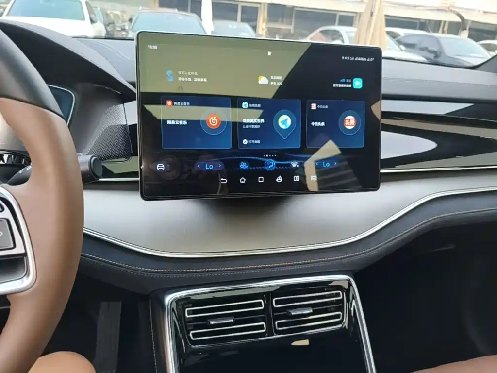 BYD Tang New Energy — миниатюра 13