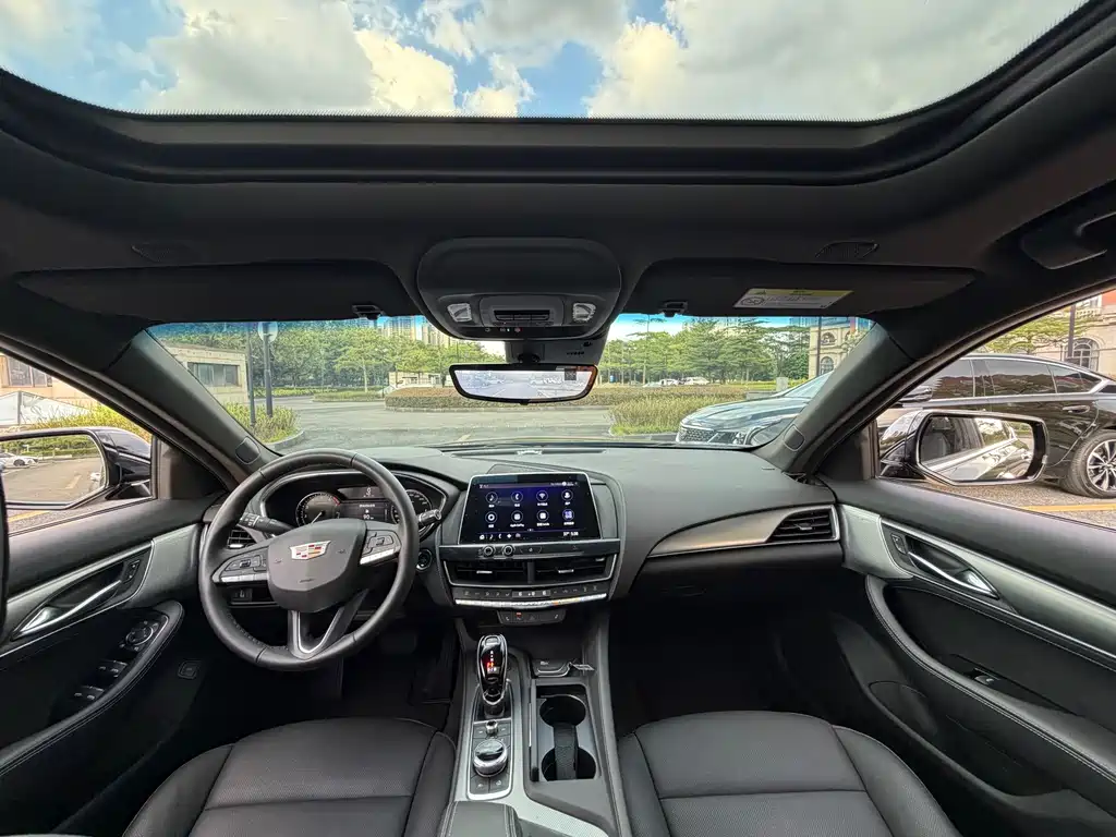 Cadillac CT5 — миниатюра 12