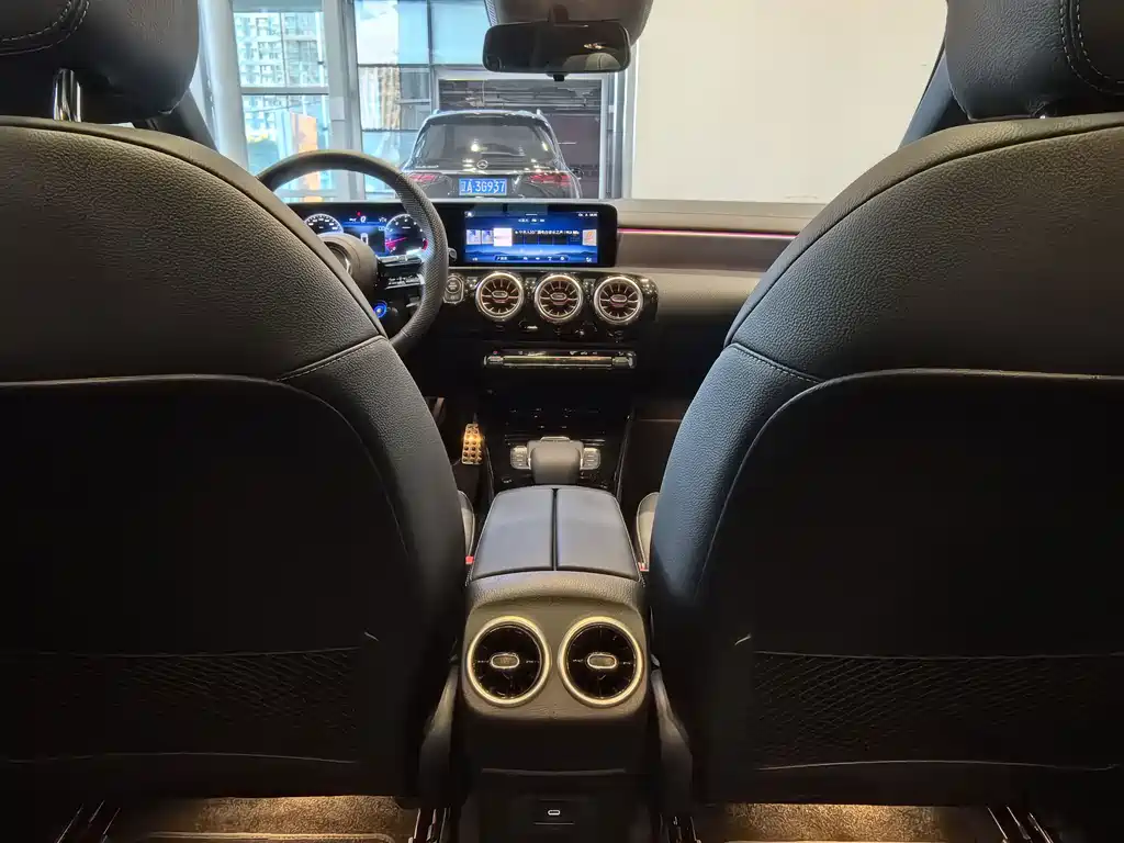 Mercedes-Benz A-ClassAMG 2024 — фото 12