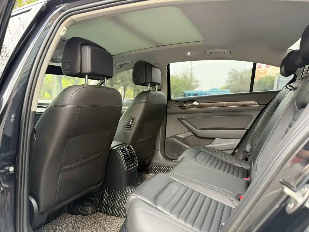 Volkswagen Magotan — миниатюра 5