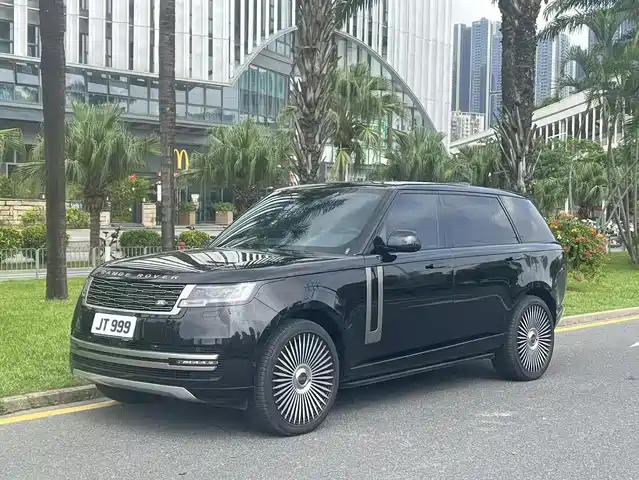 LAND ROVER RANGE ROVER 2025