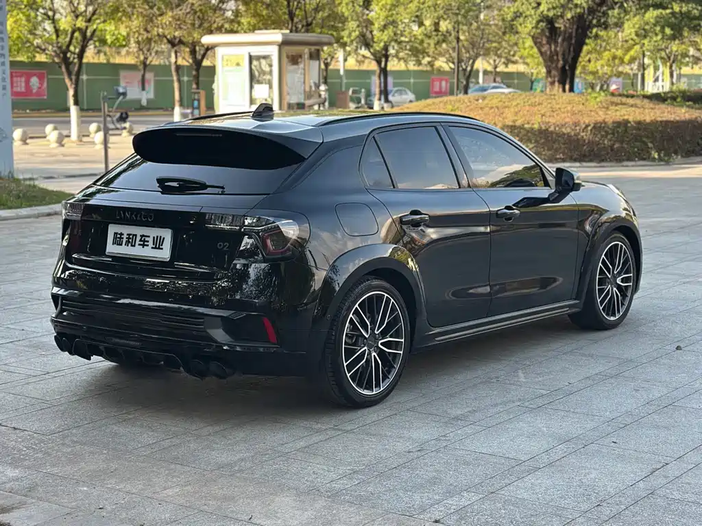 LYNK & CO. 02 HATCHBACK