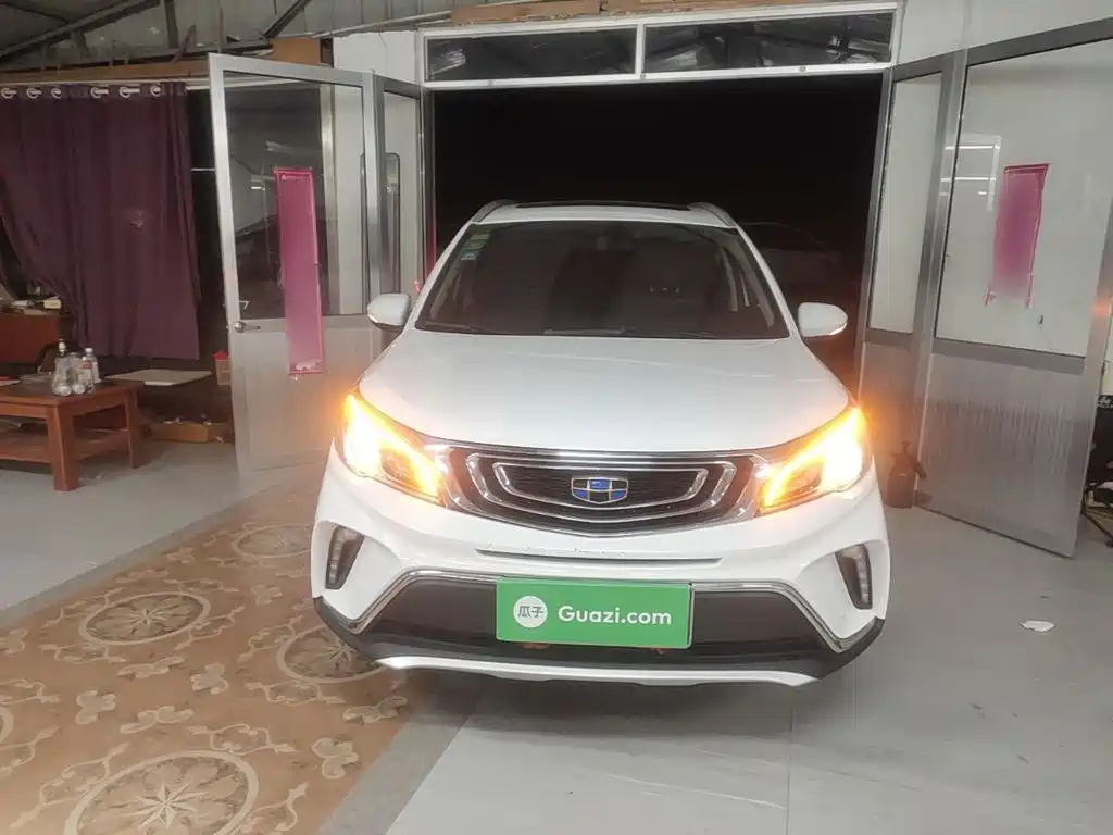Geely Vision X3 — миниатюра 3