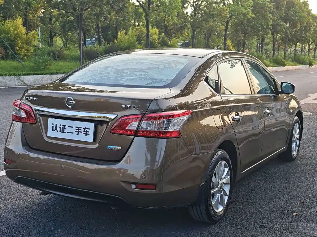 Nissan Sylphy — миниатюра 6