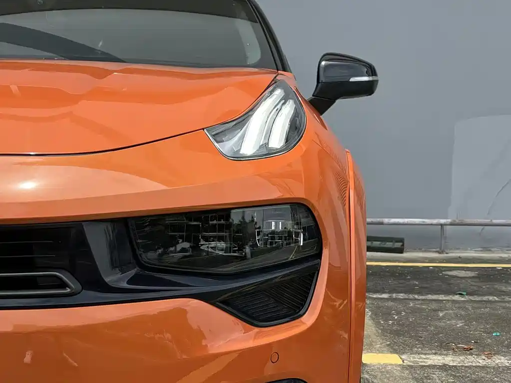 Lynk & Co 02 Hatchback 2021 2.0TD Halo