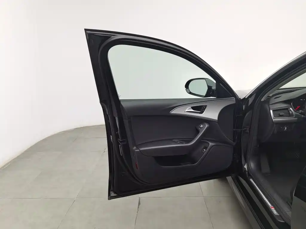 Audi A6L — миниатюра 8