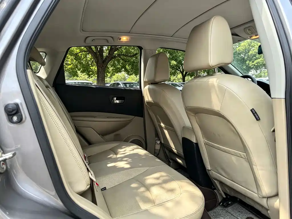 Nissan Qashqai — миниатюра 8