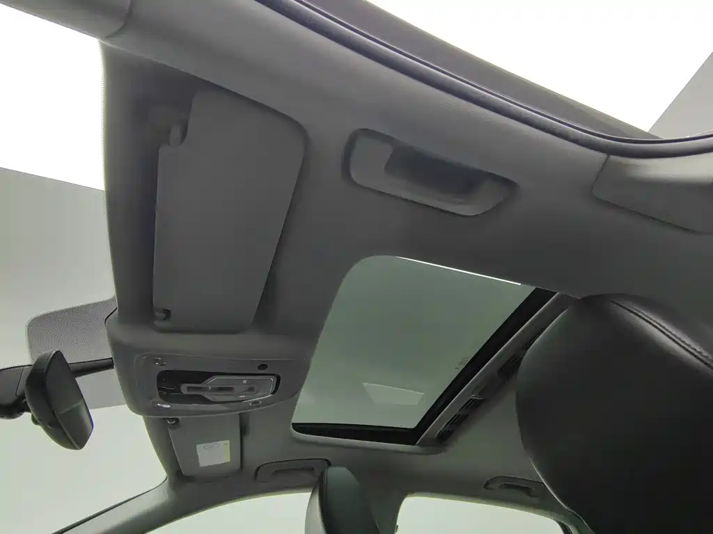 Audi A4L — миниатюра 14
