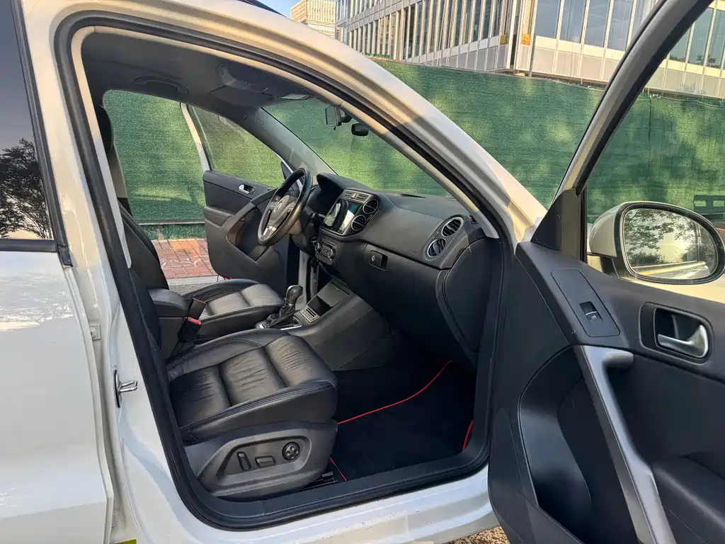 Volkswagen Tiguan — миниатюра 14