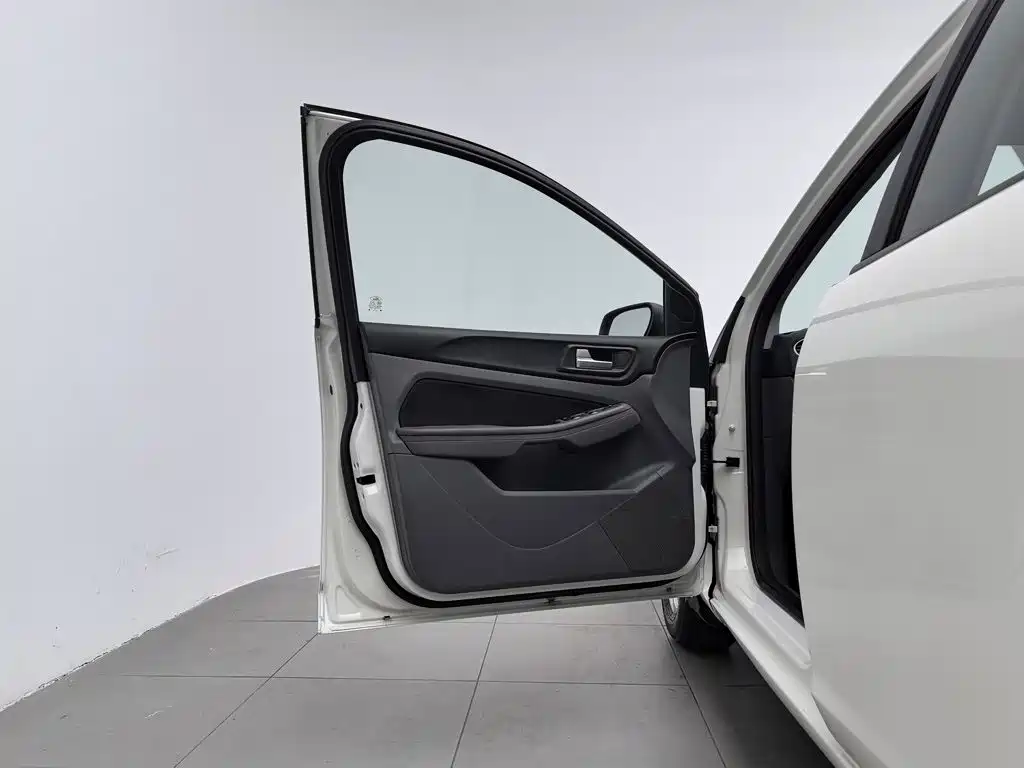Ford Focus — миниатюра 8