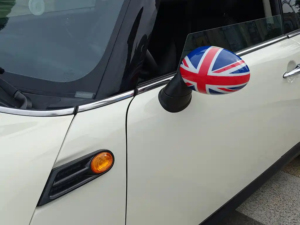 MINI Mini Clubman — миниатюра 16