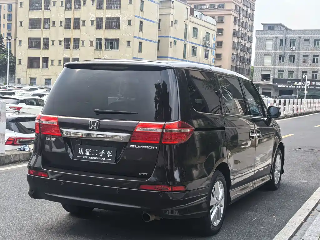 Honda Elysion — миниатюра 17
