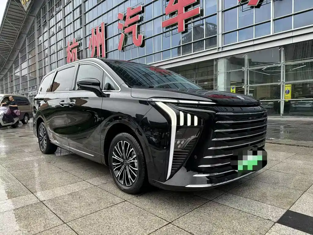 Dongfeng V9 2024 1.5TD 200km Luxury