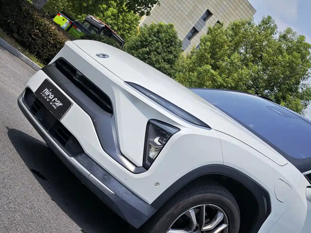 NIO ES6 — миниатюра 4