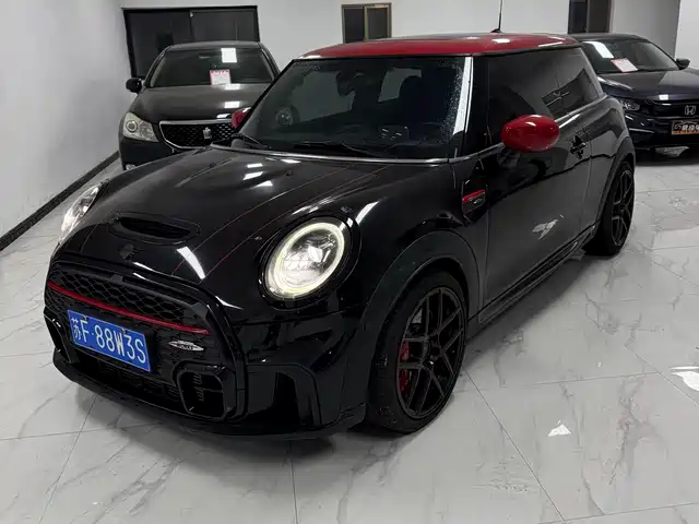 MINI JCW