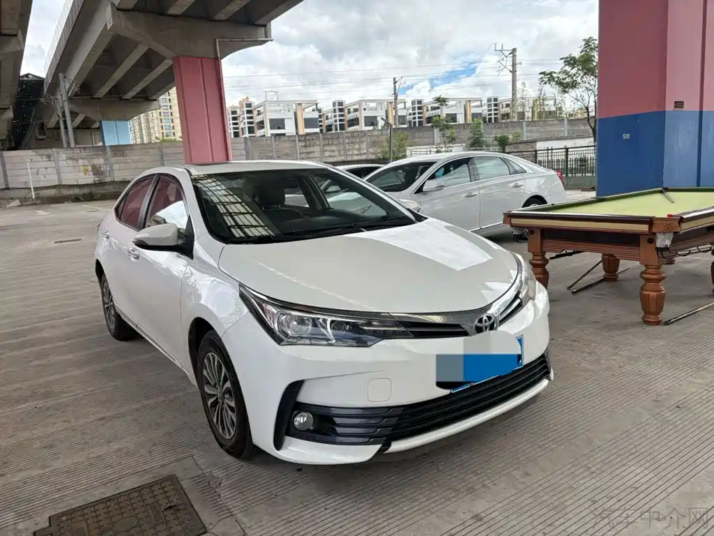 Toyota Corolla - фото 3