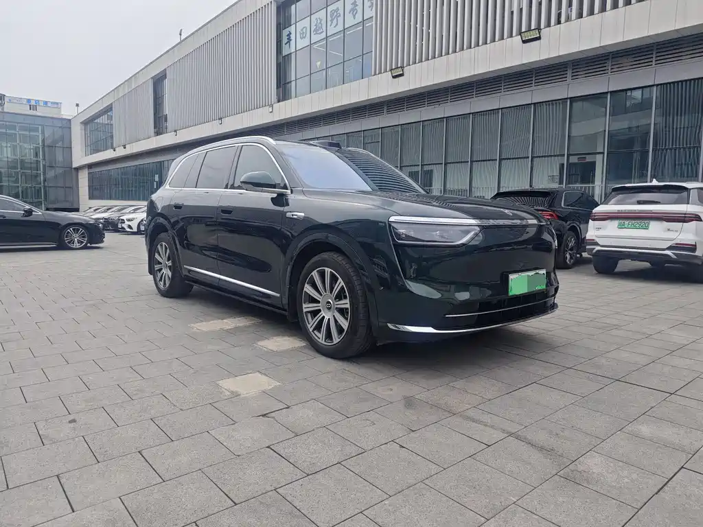 Aito M8 2025 Max+ 53.4kWh 6 мест (192 )