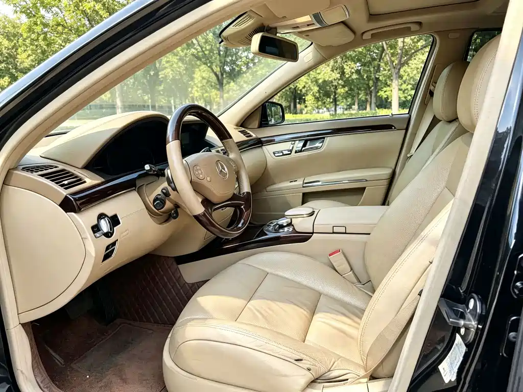 Mercedes-Benz S-Class — миниатюра 7