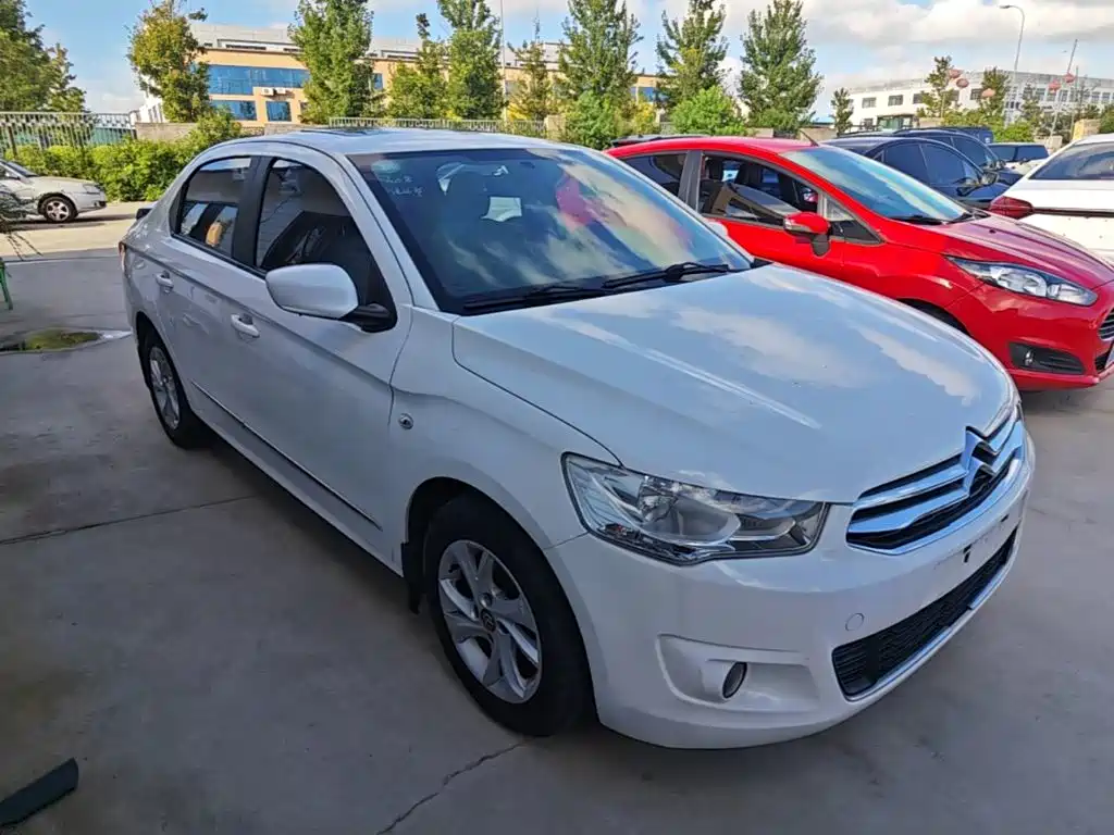 Citroen Elysee — миниатюра 4