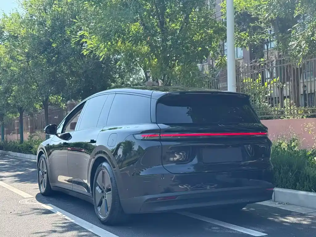 Li Auto i8 — фотографии объявления, Фото 24
