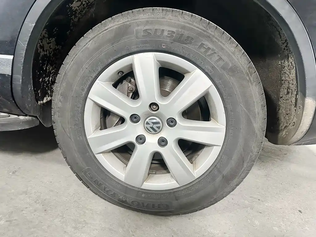 Volkswagen Touareg — миниатюра 9