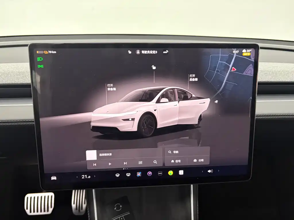 Tesla Model Y — миниатюра 14