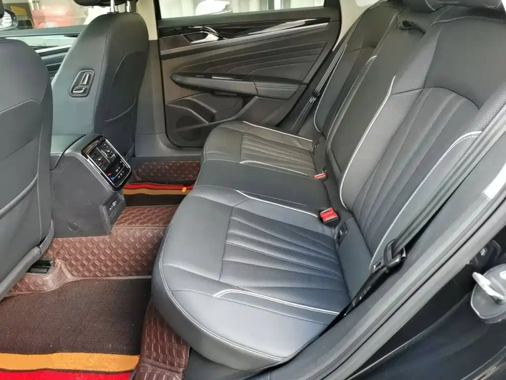Volkswagen Passat — миниатюра 17