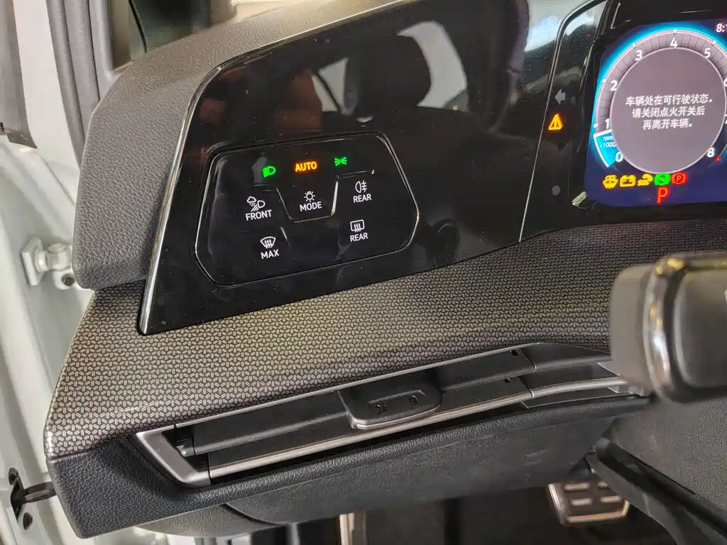 Volkswagen Golf — миниатюра 18