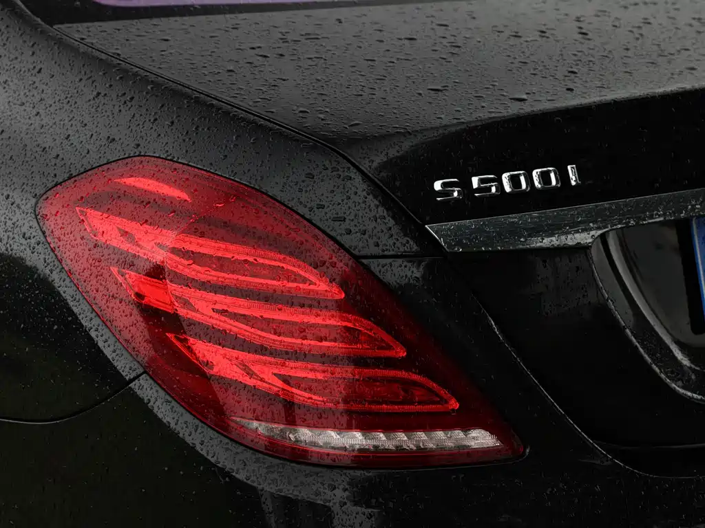 Mercedes-Benz S-Class — миниатюра 6