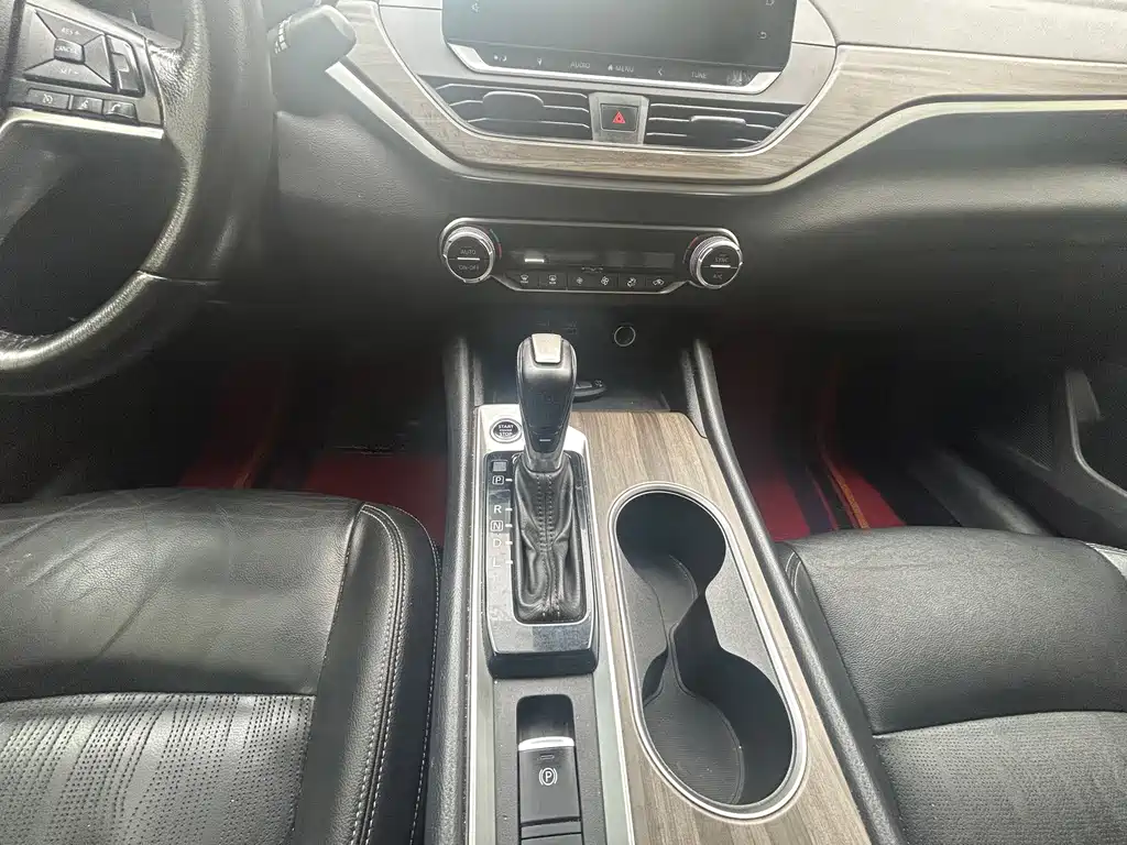 Nissan Teana — миниатюра 8