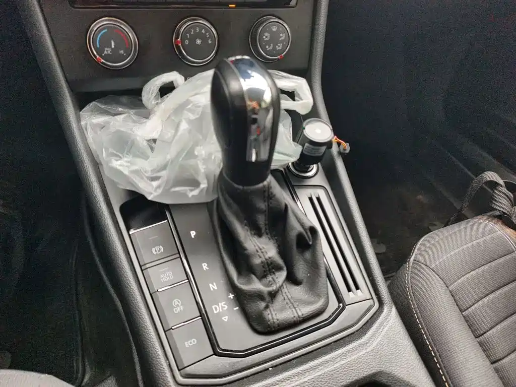 Volkswagen Lavida — миниатюра 15