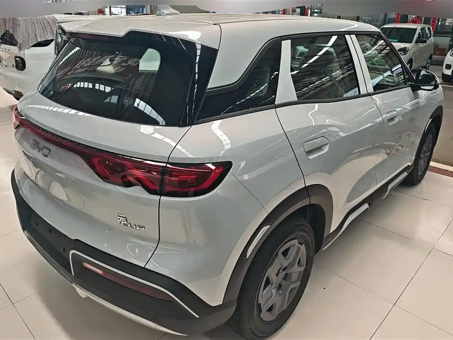BYD Yuan Up UP 2025 301KM