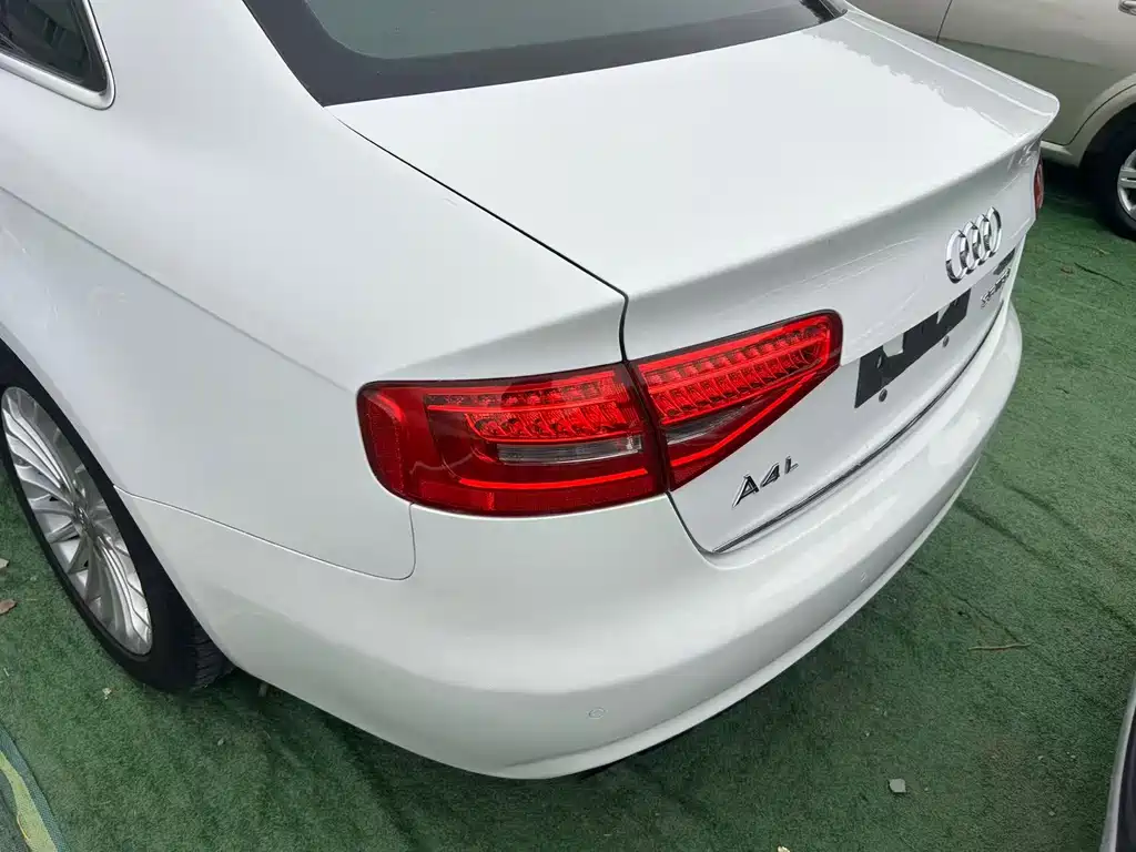 Audi A4L — миниатюра 7