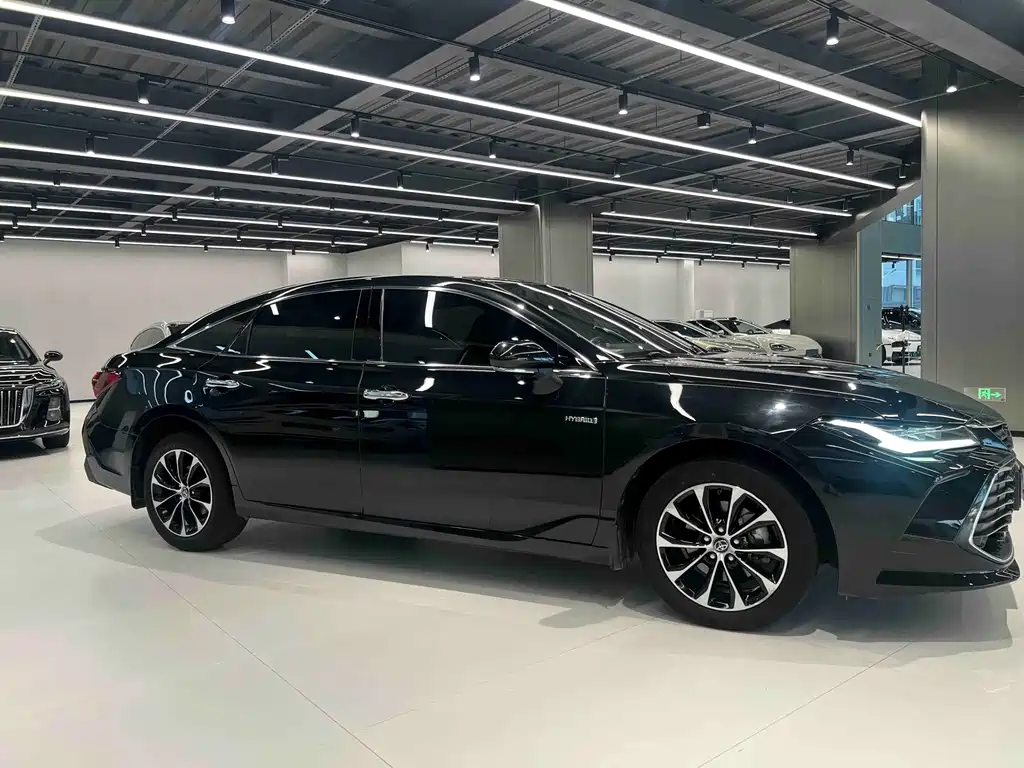 Toyota Avalon — миниатюра 5