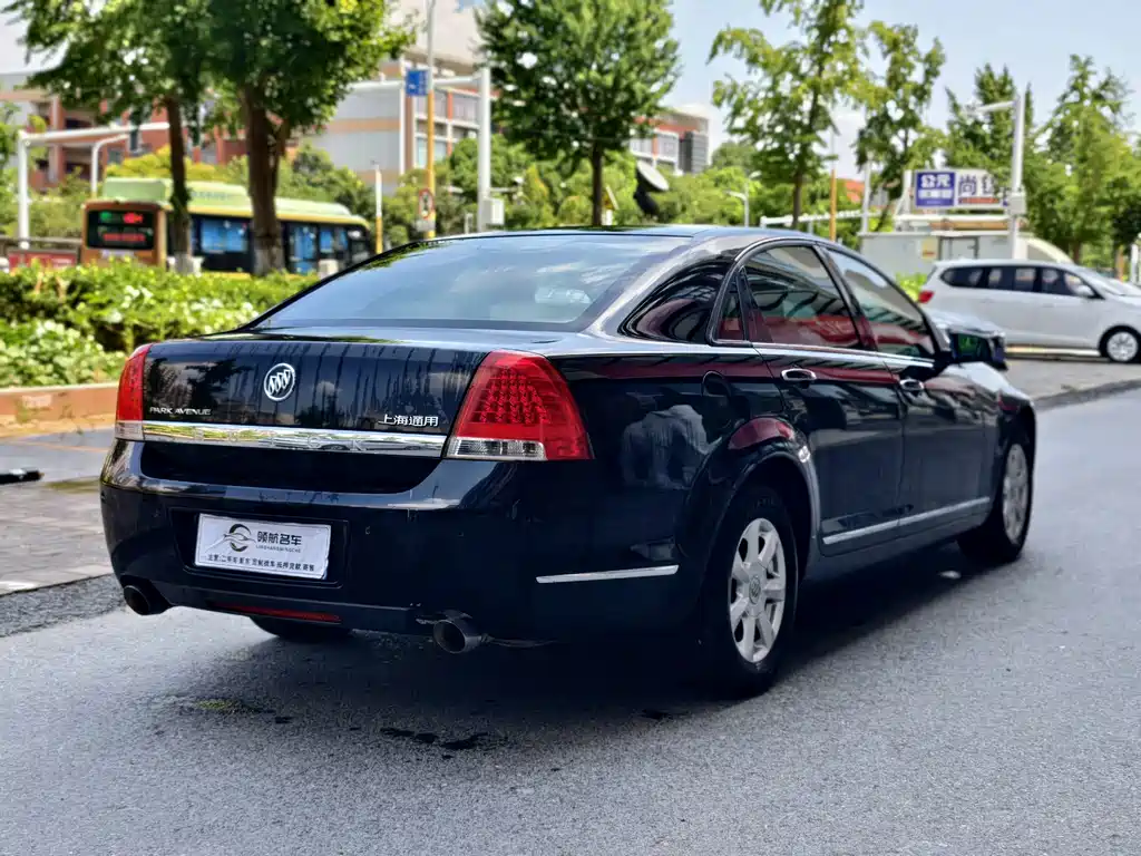 Buick Park Avenue — миниатюра 4