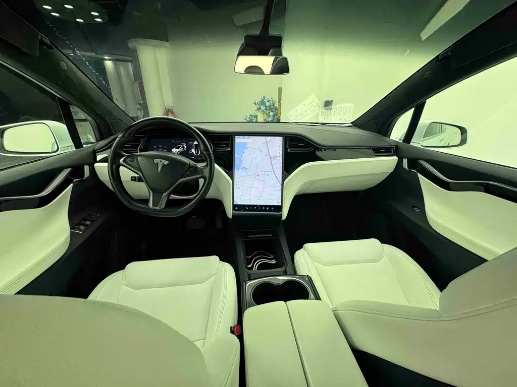 Tesla Model X — фотографии объявления, Фото 17