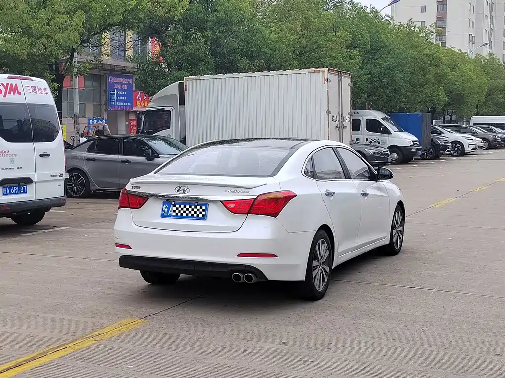 Hyundai Mistra — миниатюра 7
