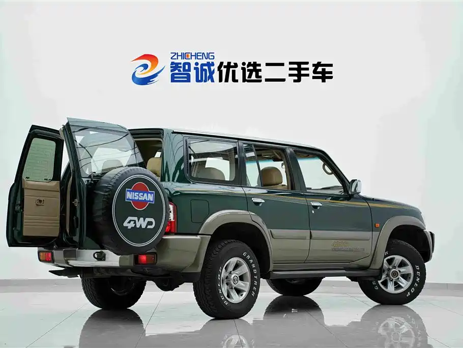 Nissan Patrol — миниатюра 37