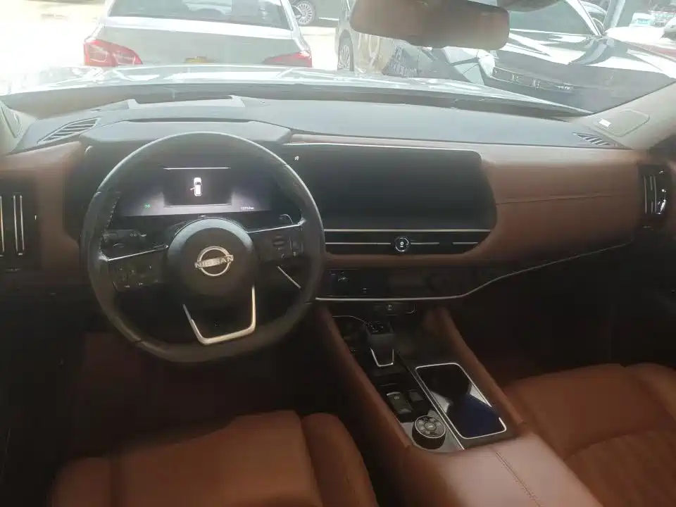 Nissan Teramont — миниатюра 4