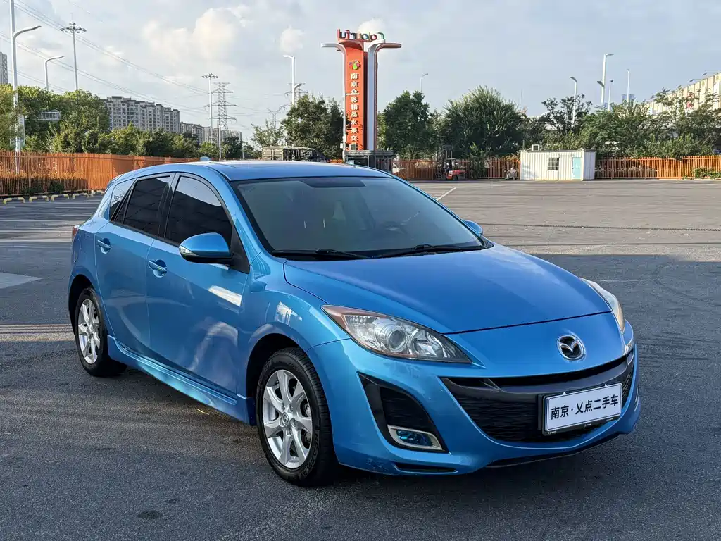 Mazda 3 Xingcheng — миниатюра 3