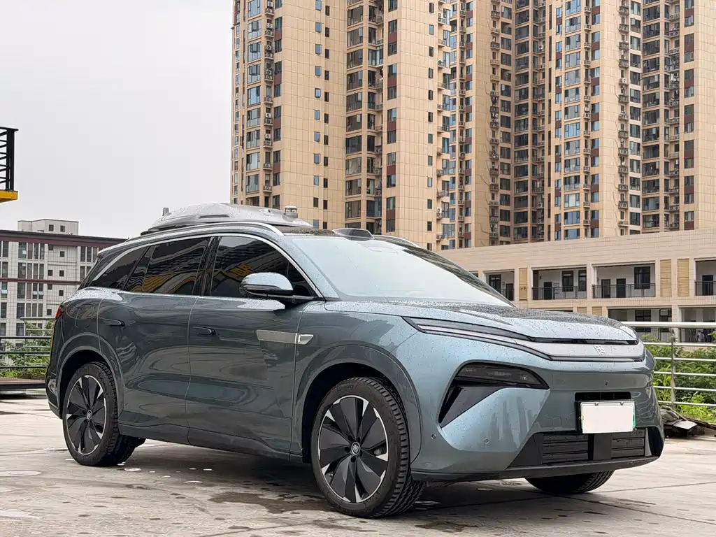 BYD Tang L L 2025 DM 175KM