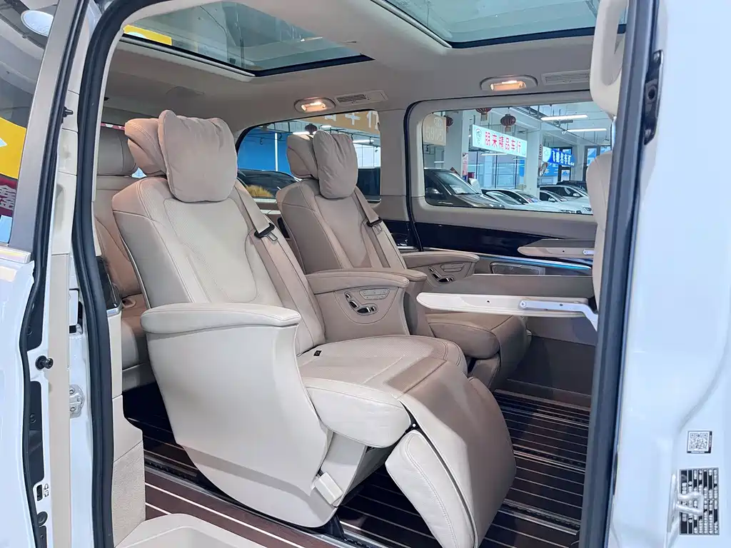 MERCEDES-BENZ V CLASS