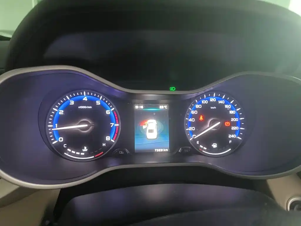 Geely Emgrand — миниатюра 15